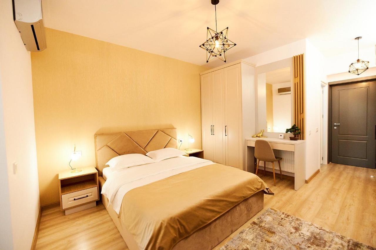 Uptown Apartments ยาช ภายนอก รูปภาพ