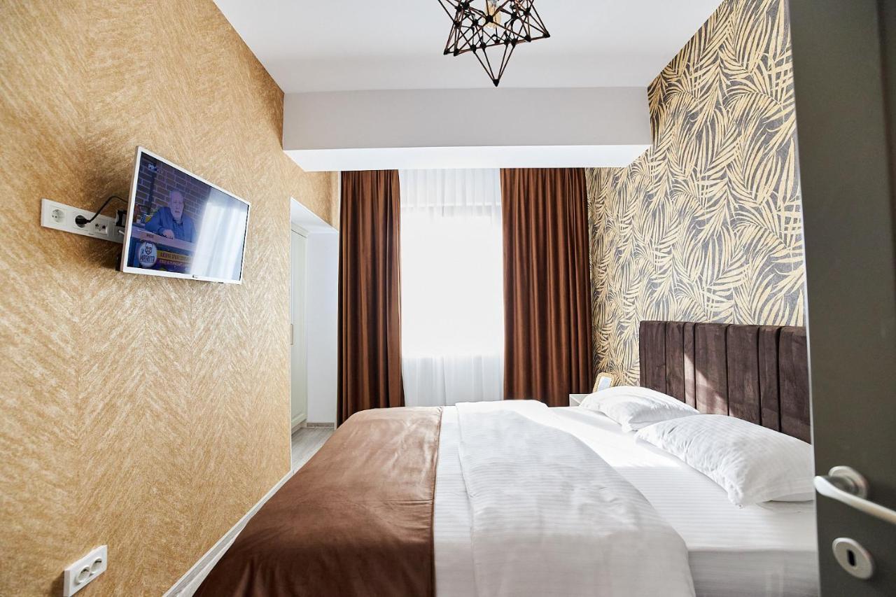 Uptown Apartments ยาช ภายนอก รูปภาพ