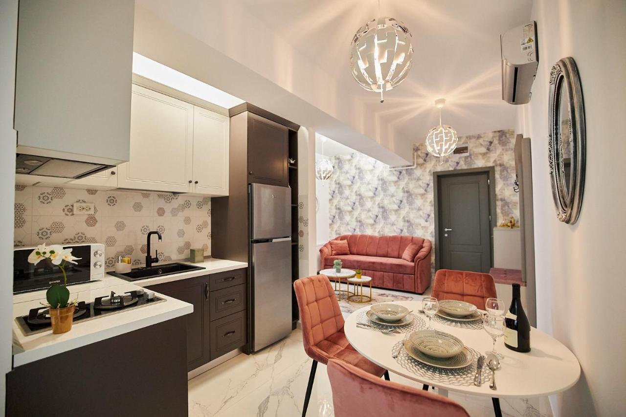Uptown Apartments ยาช ภายนอก รูปภาพ