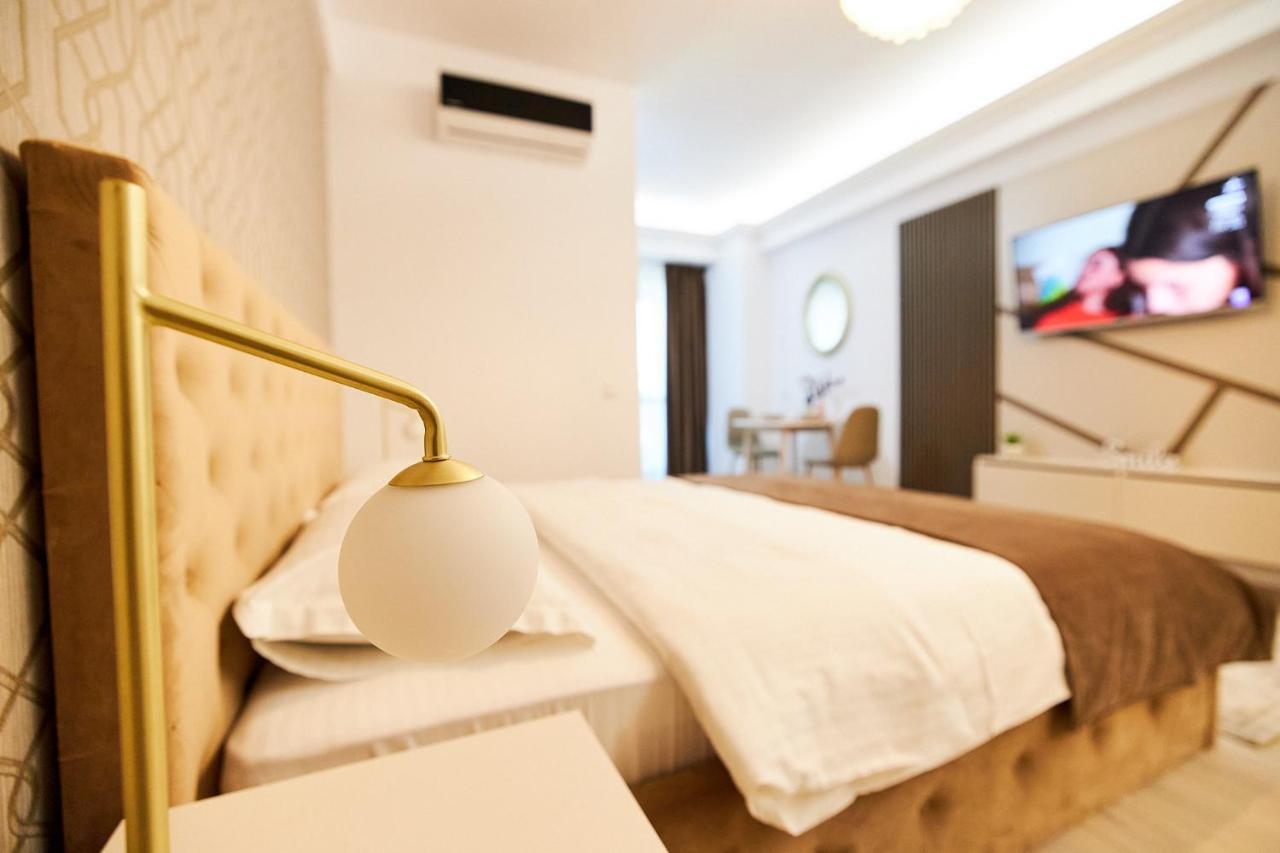 Uptown Apartments ยาช ภายนอก รูปภาพ